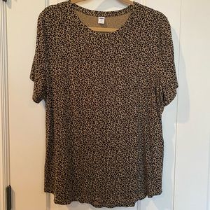 OLD NAVY LUXE CHEETAH PRINT SUPER SOFT SHIRT